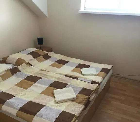 Turisticka Πανσιόν